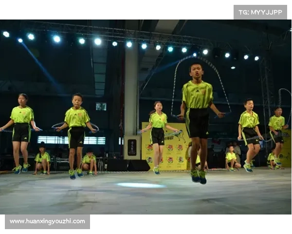 15岁少年在中国跳绳线上挑战赛中三摇跳绳打破世界纪录创造新辉煌 15岁少年在中国跳绳线上挑战赛中三摇跳绳打破世界纪录创造新辉煌